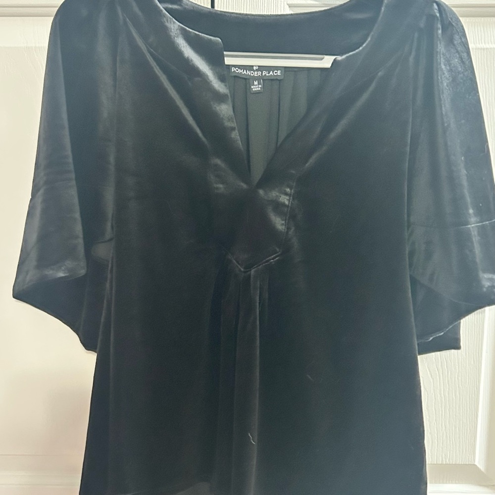 Pomander Place Elegant Black Blouse